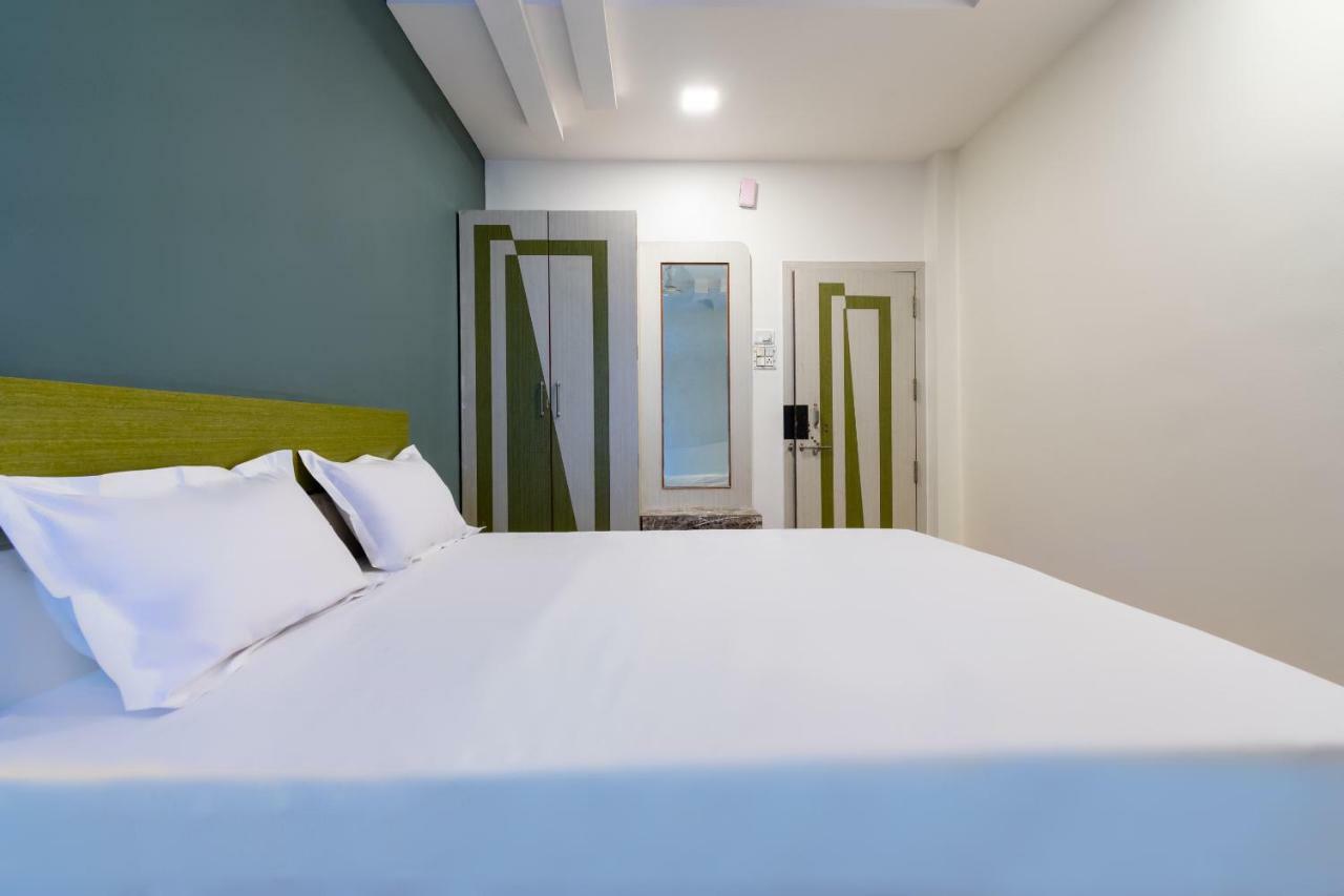 Spot On 42793 Hotel Gurukrupa Shirdi Exterior photo